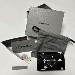 BALENCIAGA
