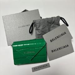 BALENCIAGA