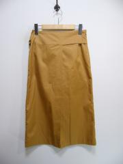 自由区、40、スカート