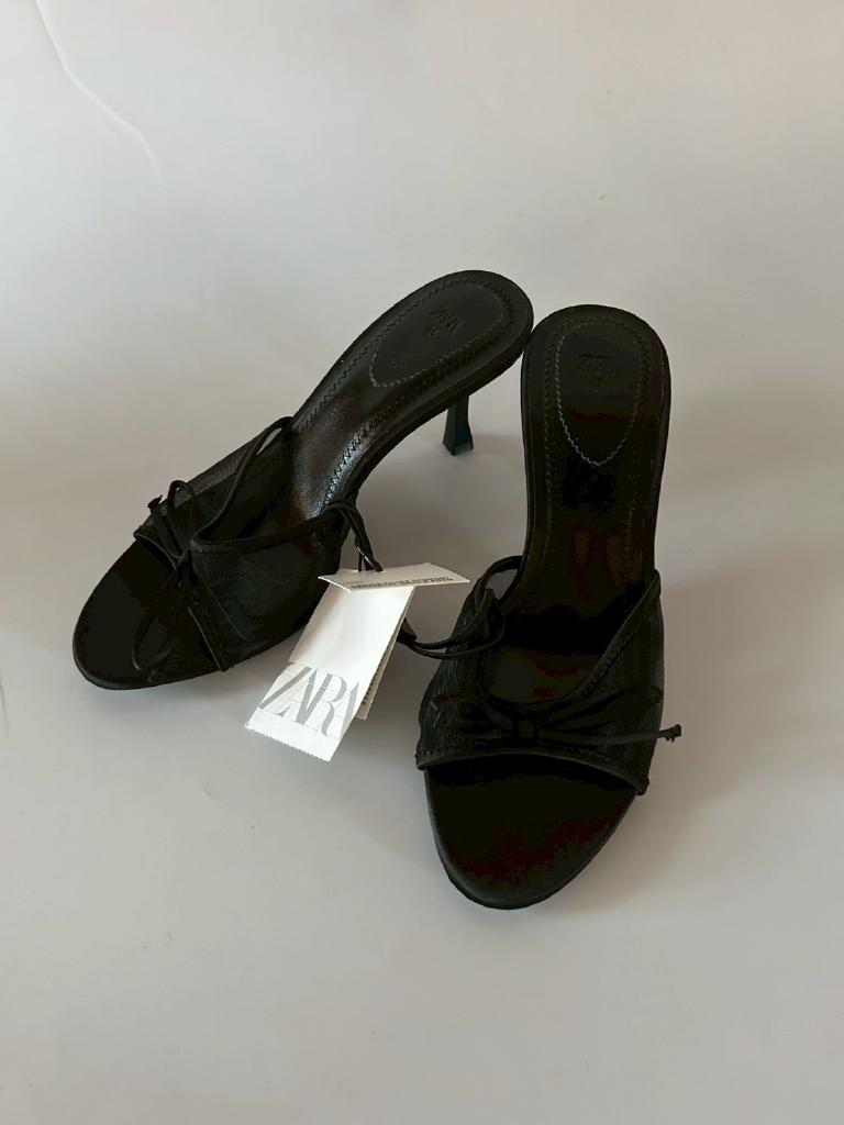 ZARA サンダル・ミュール 22.5cm ファミール｜ZARAのレディース
