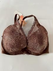 AMO'S STYLE by Triumph