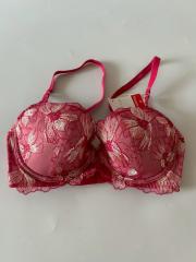 AMO'S STYLE by Triumph