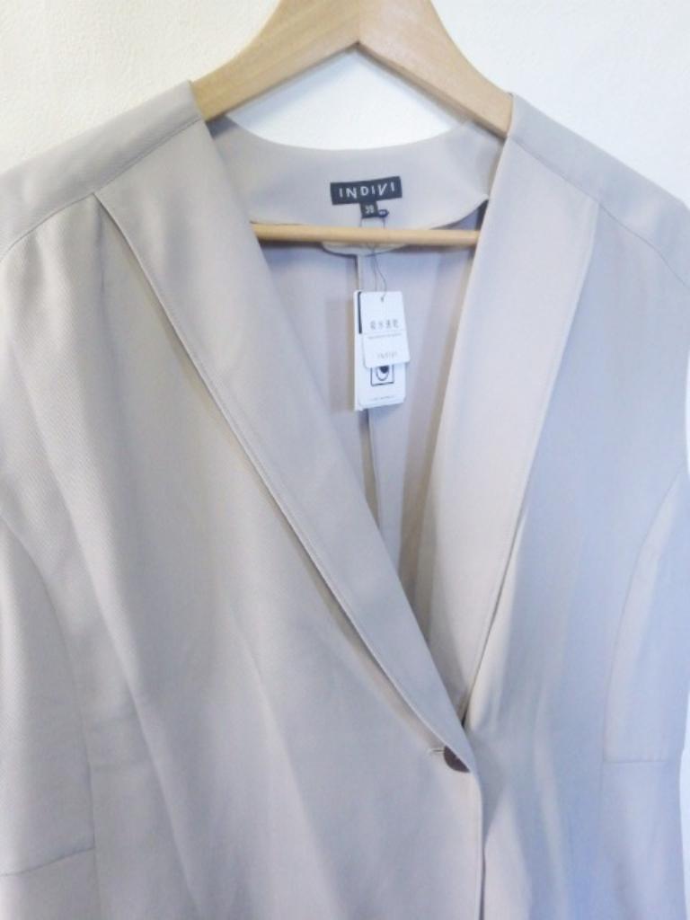 ⭐️インディヴィ INDIVI カーディガン・ボレロ・ベスト 38 ファミール｜INDIVIの
