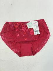 ★Triumph、M（アンダーウェア）、ショーツ