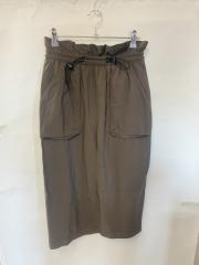 BARNYARDSTORM、その他、スカート