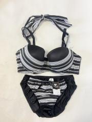 PUG、C65、ブラ＆ショーツ