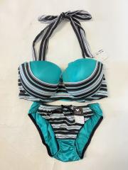 PUG、D70、ブラ＆ショーツ