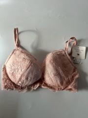 Wacoal PARFAGE、F70、ブラジャー