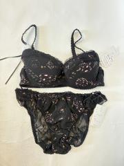 KUKA Stella、B65、ブラ＆ショーツ