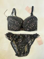 KUKA Stella、D70、ブラ＆ショーツ