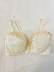 KUKA Stella、D70、ブラジャー