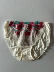 RED LABEL BY Triumph