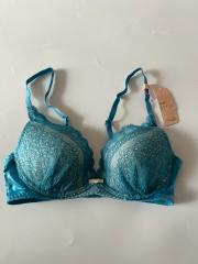 AMO'S STYLE by Triumph、B75、ブラジャー