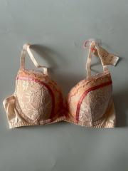 AMO'S STYLE by Triumph、B75、ブラジャー