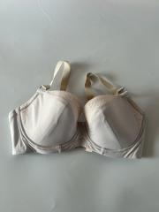 AMO'S STYLE by Triumph、F80～、ブラジャー