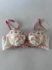 Risa Magli、B70、ブラジャー