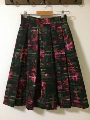 ANAYI、36、スカート