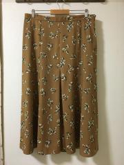 UNTITLED、大きいサイズ、スカート