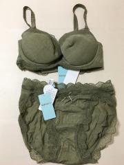 KID BLUE、D70、ブラ＆ショーツ