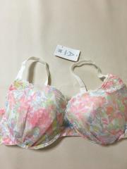 Wacoal AMPHI、F75、ブラジャー