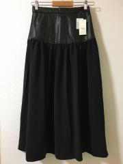 Te chichi、Mサイズ、スカート