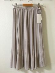 index、F（フリー）、スカート