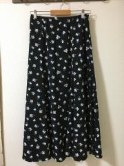 自由区、38、スカート