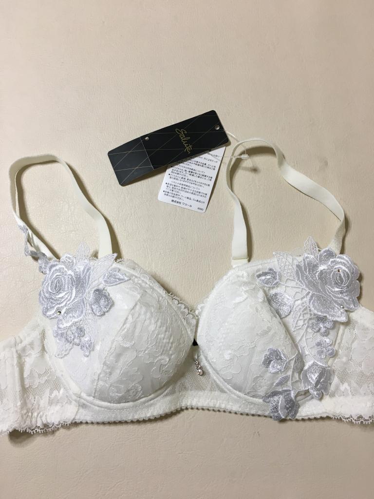 Wacoal Salute　52G　ブラジャー　B80  2883 Wacoal Salute ブラジャー B80～ ファインファイン｜Wacoal Saluteの
