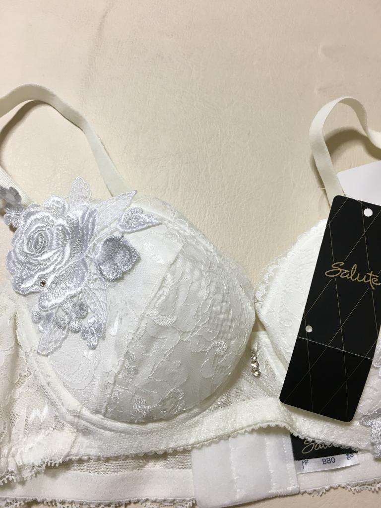 Wacoal Salute　52G　ブラジャー　B80  2883 Wacoal Salute ブラジャー B80～ ファインファイン｜Wacoal Saluteの