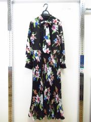 emiria EMIRIAWIZ、Mサイズ、ワンピース