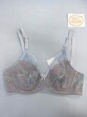 DIANA、B75、ブラジャー