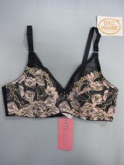 DIANA、B75、ブラジャー