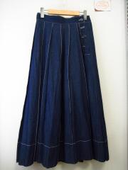 Bou Jeloud、38、スカート