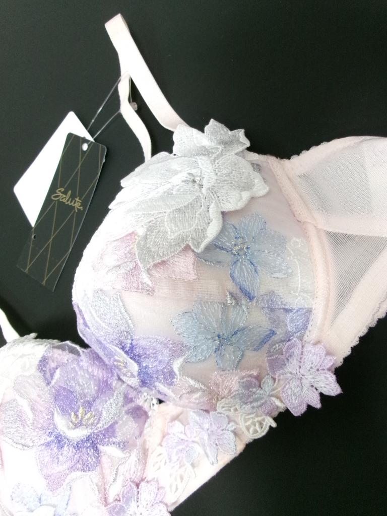 ★値下げ　Wacoal Salute　ブラジャー　C70 62G タグ付き新品 サルート Salute 60グループ ワコール ブラジャー 3/4カップ
