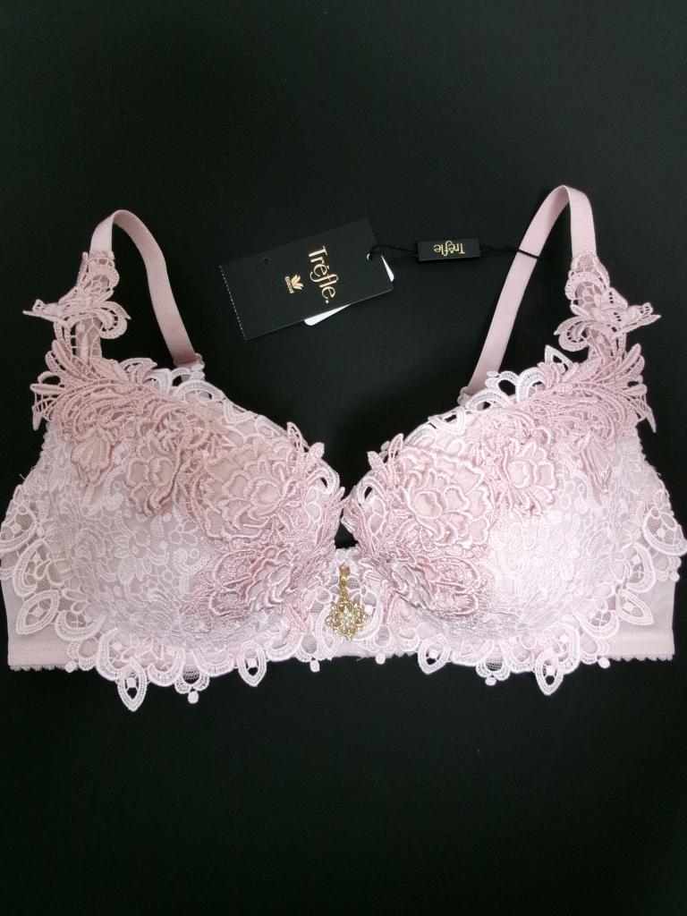 【新品未使用】Trefle ワコール ブラジャーショーツセット M、E65 楽天市場】トレフル ワコール（インナー・下着・ランジェリー