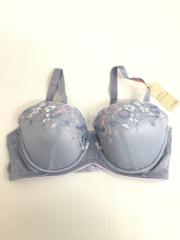 AMO'S STYLE by Triumph、D80～、ブラジャー