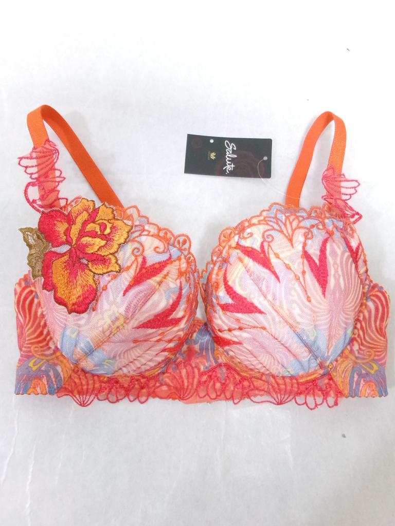 Wacoal Salute ブラジャー E65 ジュリア名古屋店｜Wacoal Saluteの