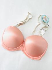 AMO'S STYLE by Triumph、E65、ブラジャー