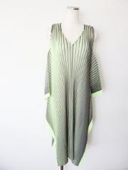 PLEATS PLEASE ISSEY MIYAKE、Sサイズ、ワンピース