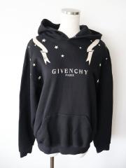 GIVENCHY