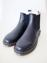 DR. MARTENS