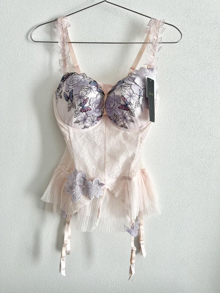 サルート　94G 40周年限定コレクション F75 サルート 94G 40周年限定コレクション F75 ✧₊⁎40周年限定コレクション