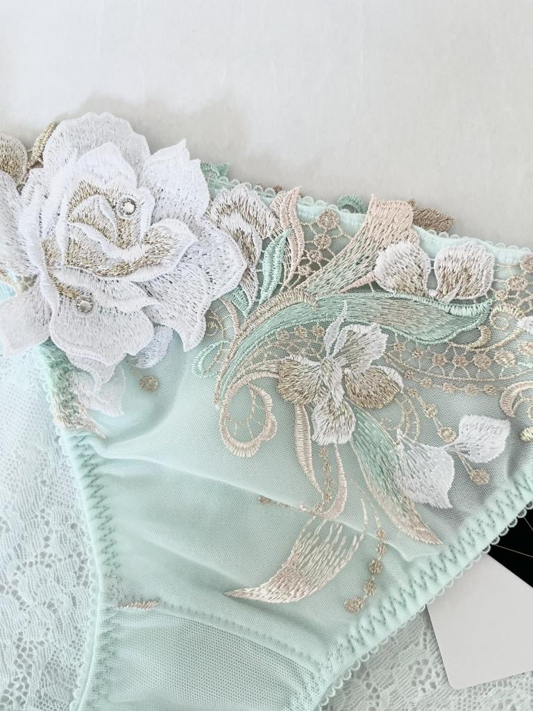 2025年製☆Wacoal Salute ブラ＆ショーツ E75 ジュリア札幌店｜2025年