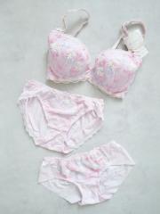 AMO'S STYLE by Triumph、E65、ブラ＆ショーツ