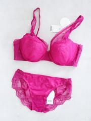 AMO'S STYLE by Triumph、E70、ブラ＆ショーツ