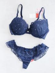 AMO'S STYLE by Triumph、E70、ブラ＆ショーツ