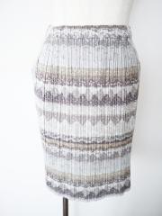 PLEATS PLEASE ISSEY MIYAKE