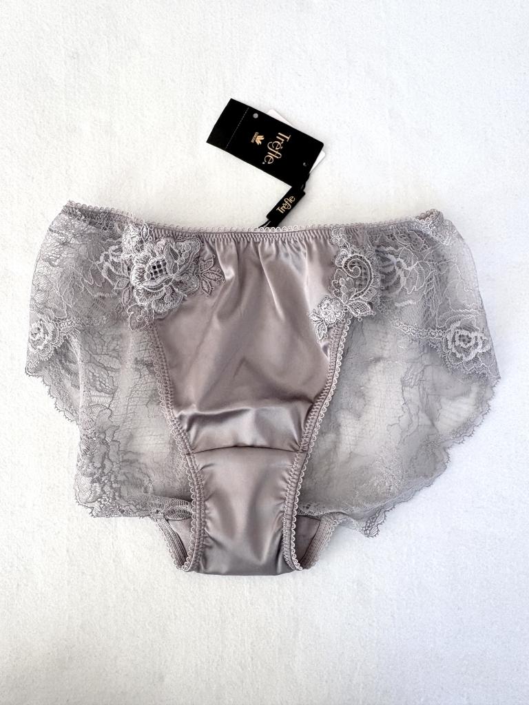 Wacoal Trefle ブラ＆ショーツ F75 ジュリア札幌店｜Wacoal Trefleの