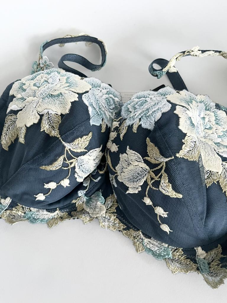 【新品未使用】 Trefle トレフル ブラジャーショーツ セット F70/L Wacoal ワコール Trefle トレフル ブラショーツセット タグ付き新品