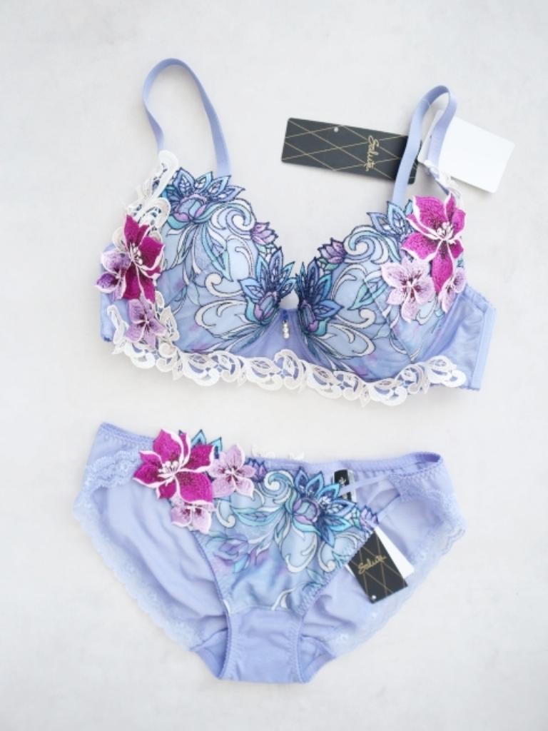 Wacoal Salute ブラ＆ショーツ E75 ジュリア札幌店｜Wacoal Saluteの